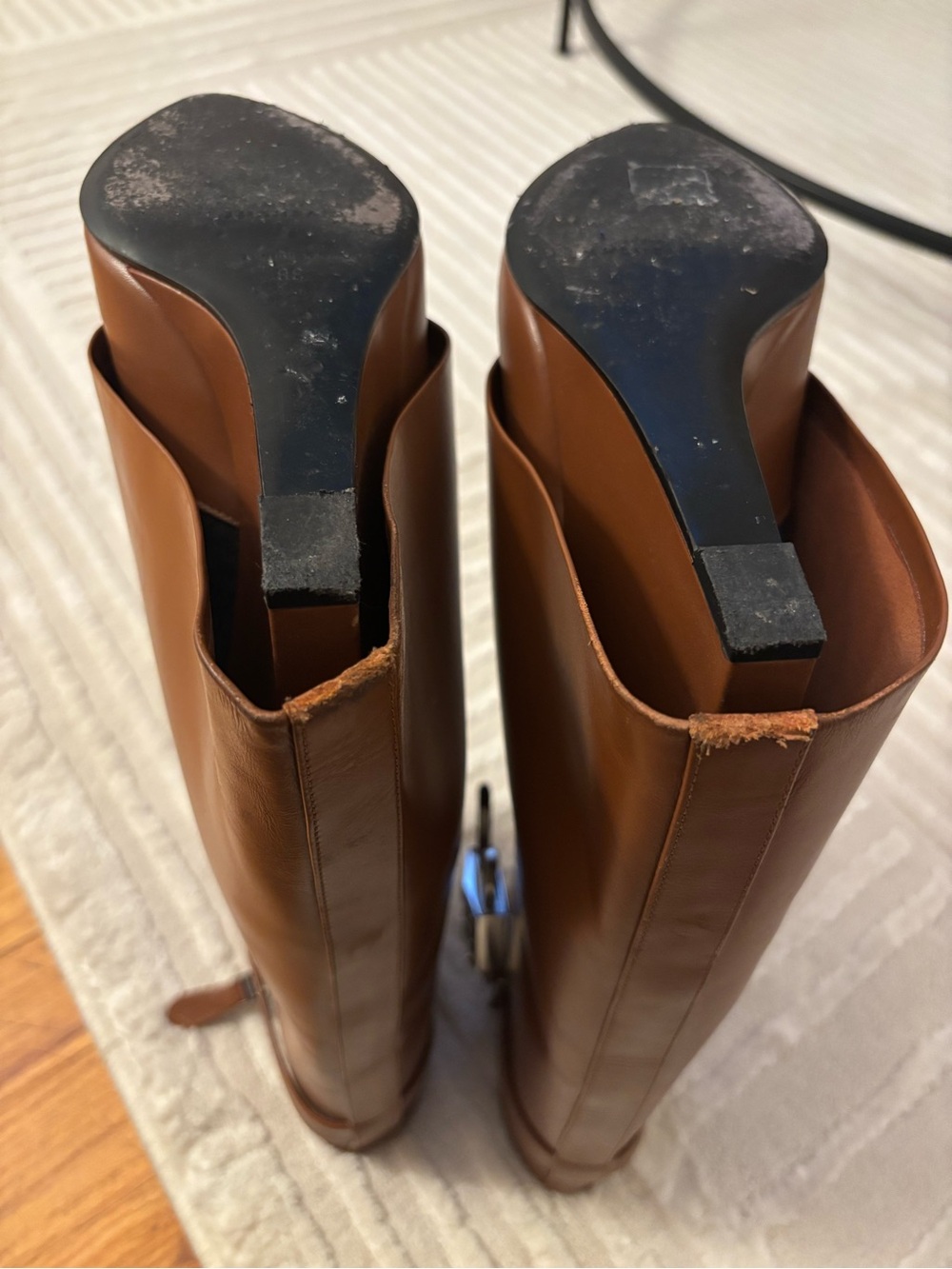 Givenchy Shark Lock Ankle Boots in leather - Picture 8 of 8